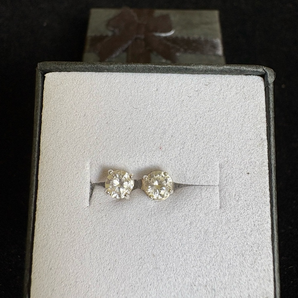 Sterling Silver Cubic Zirconia Stud Earrings Minimalist